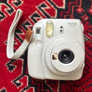 Fujifilm Instax Mini 9 Instant Camera - White